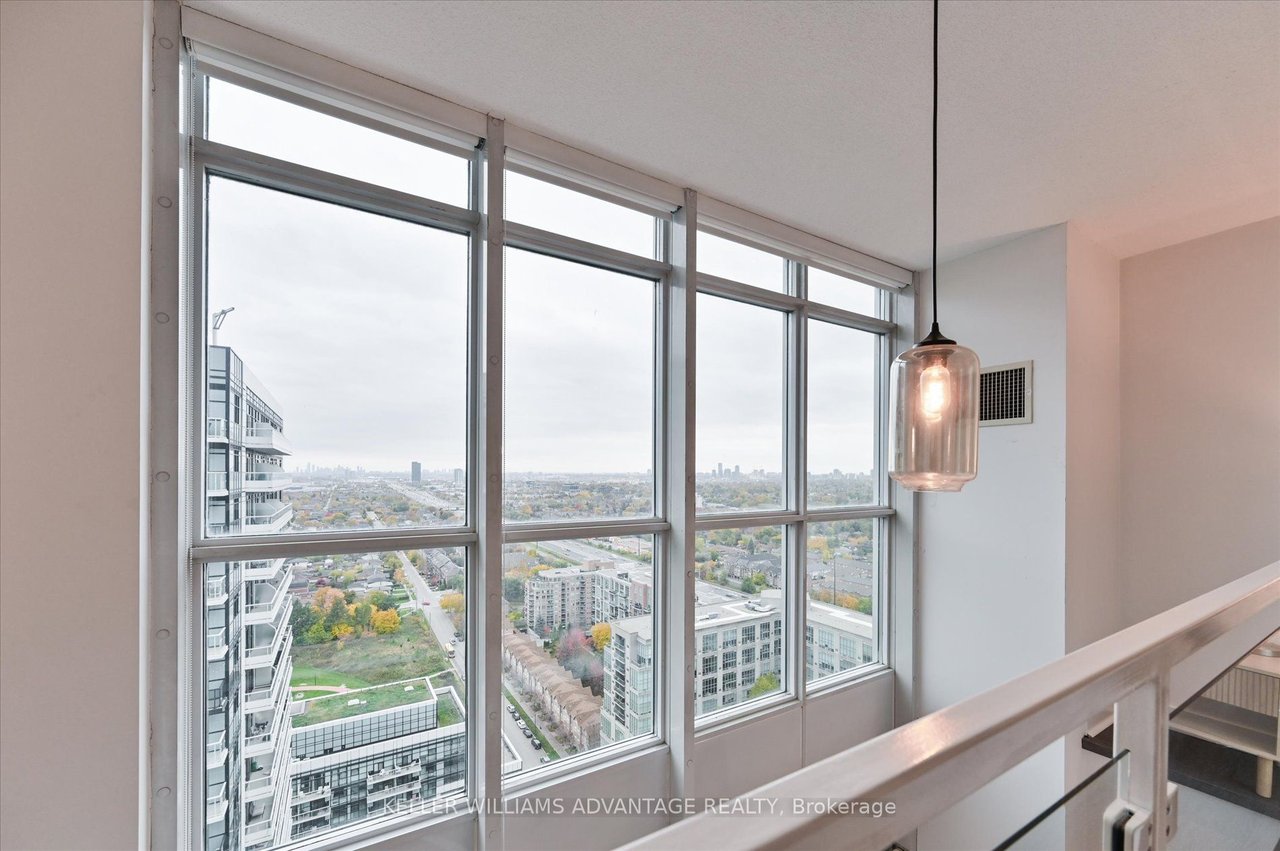 BREATHTAKING PENTHOUSE VIEWS