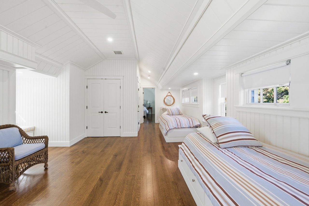 24 Katama Bay View Road 