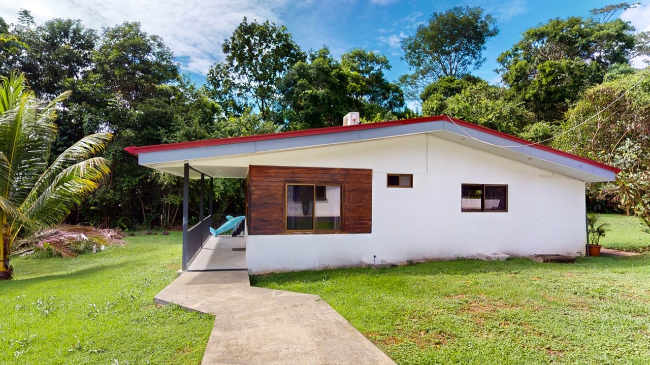 Versatile Multi-Unit Property with Income and Expansion Potential