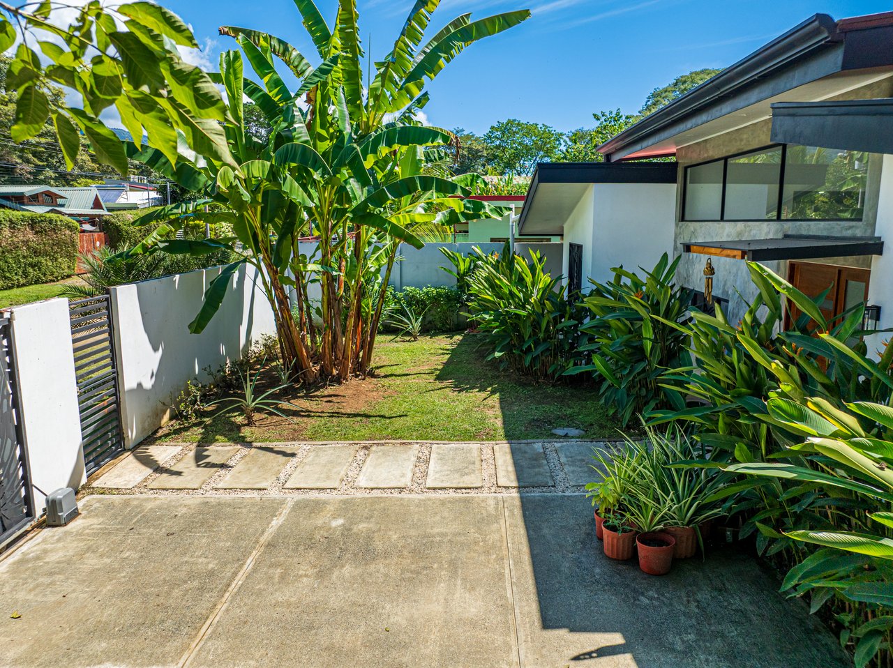 Tropical Modern Residence near Marino Ballena National Park