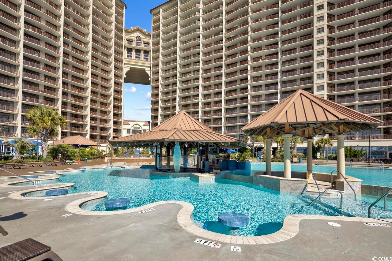820 Madiera Dr. Unit: 14