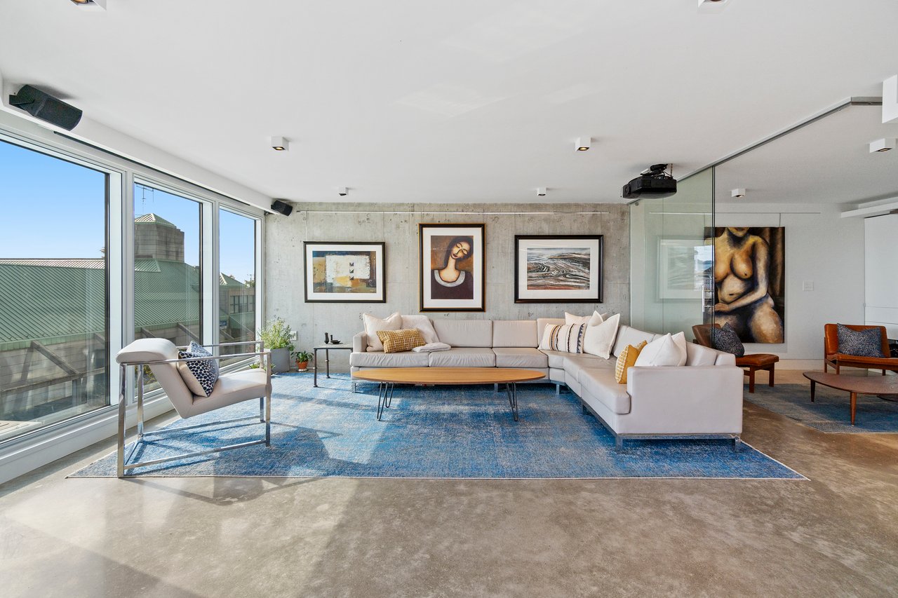 251 Queens Quay W #308