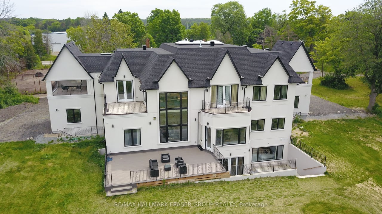 3708 Vivian Rd Whitchurch-Stouffville