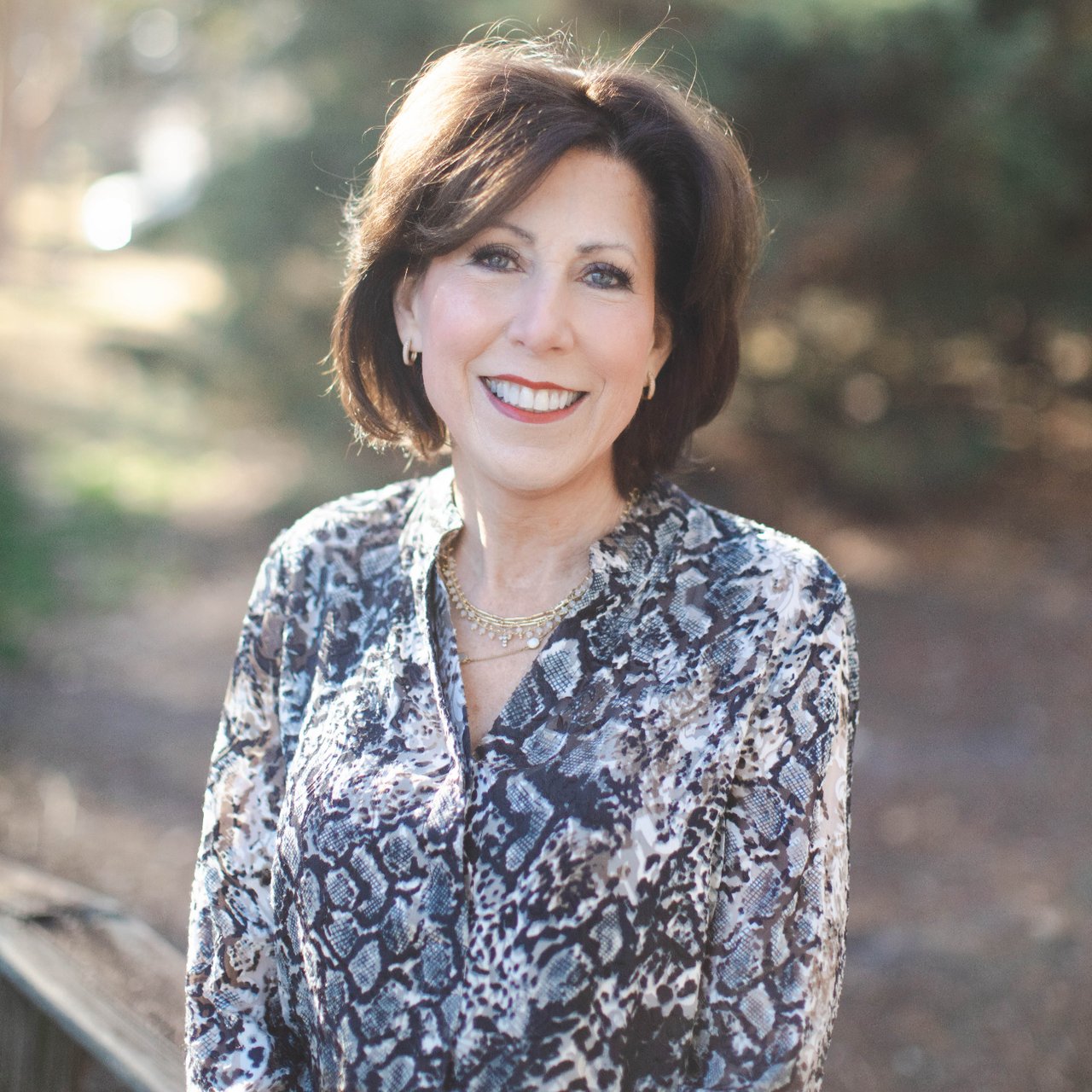 Pam Pierce (Memphis, TN) Real Estate Agent Headshot