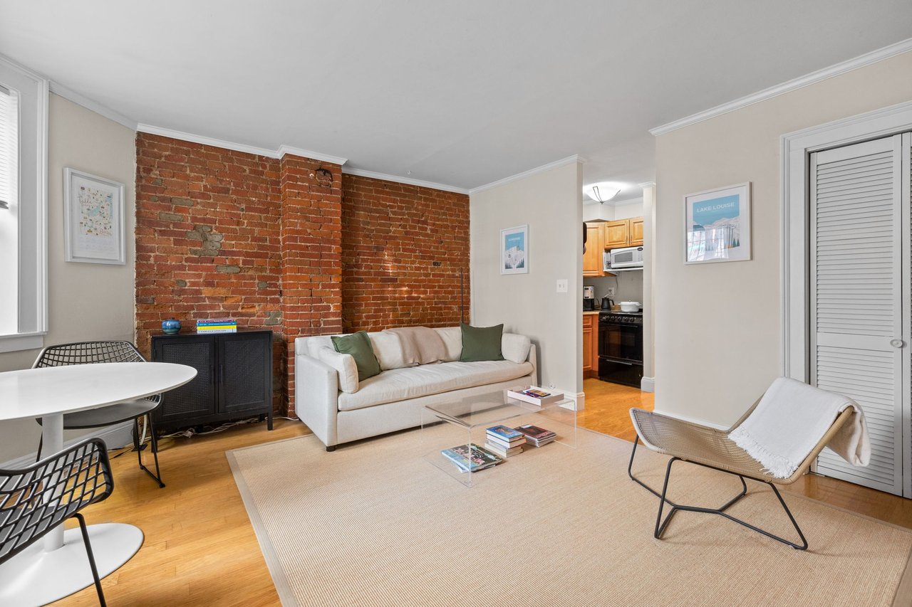 15 Dartmouth Street, Unit A