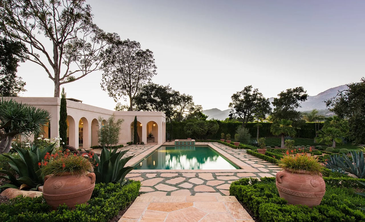 1041 Mission Ridge Rd