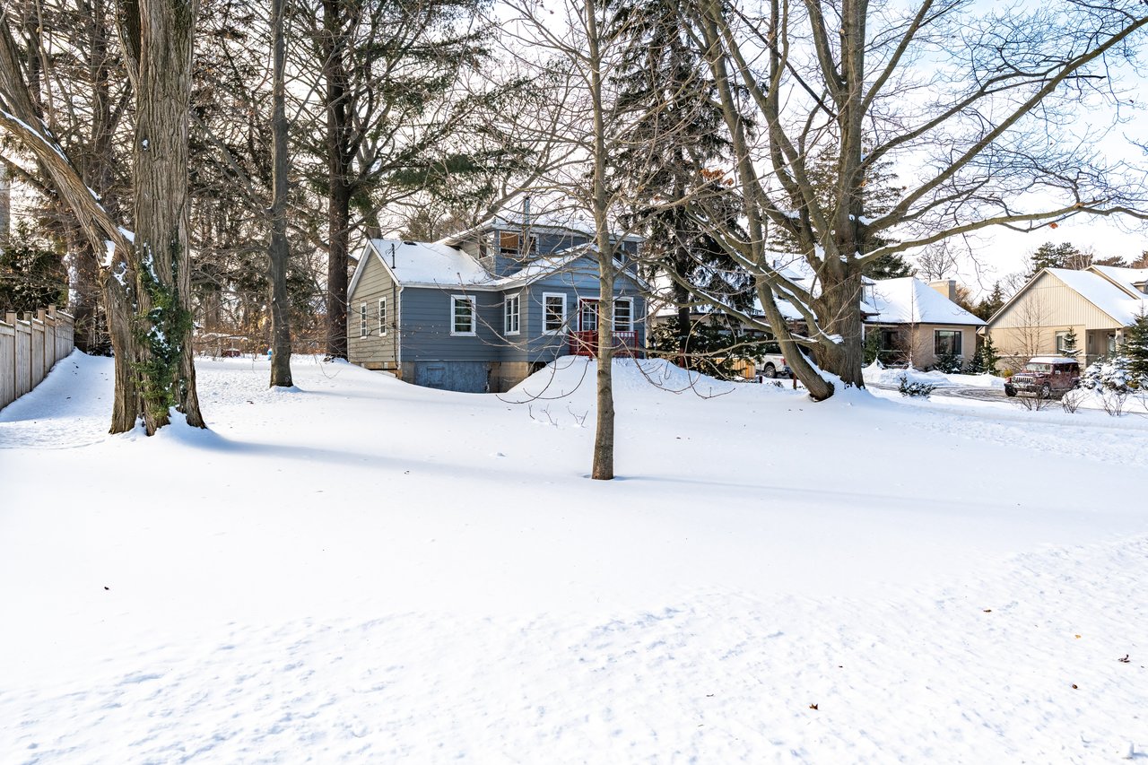 Exceptional Building Opportunity