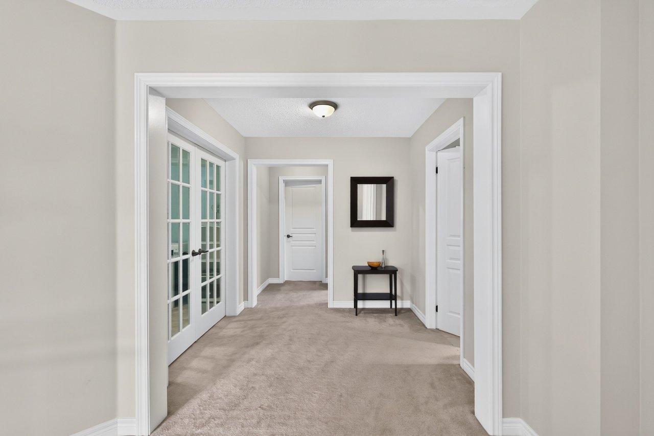 2269 Whitworth Drive, Oakville 