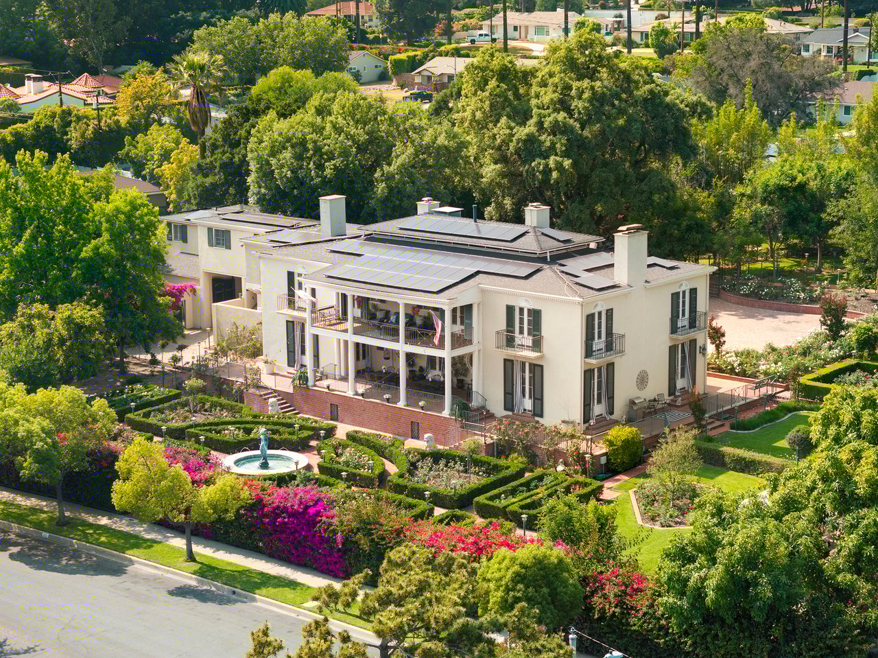 820 N. Verano Drive