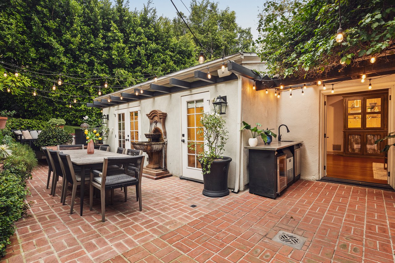 2055 Outpost Dr, hollywood hills