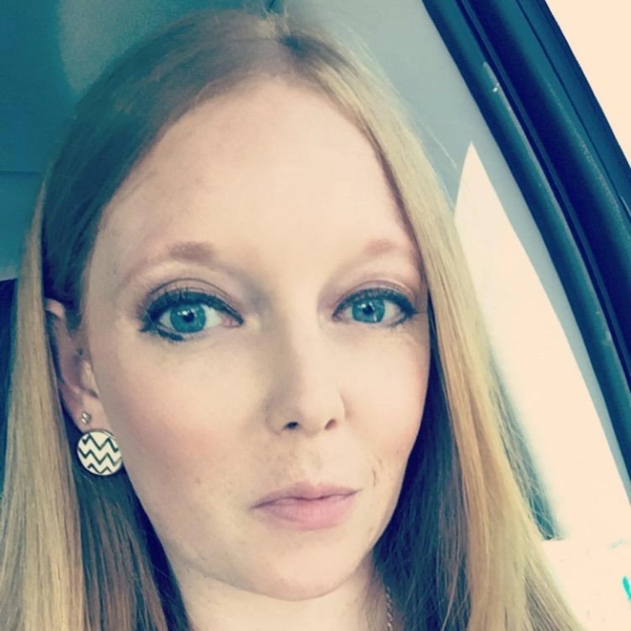 Dana Welch Hillman, MI Real Estate Agent Headshot