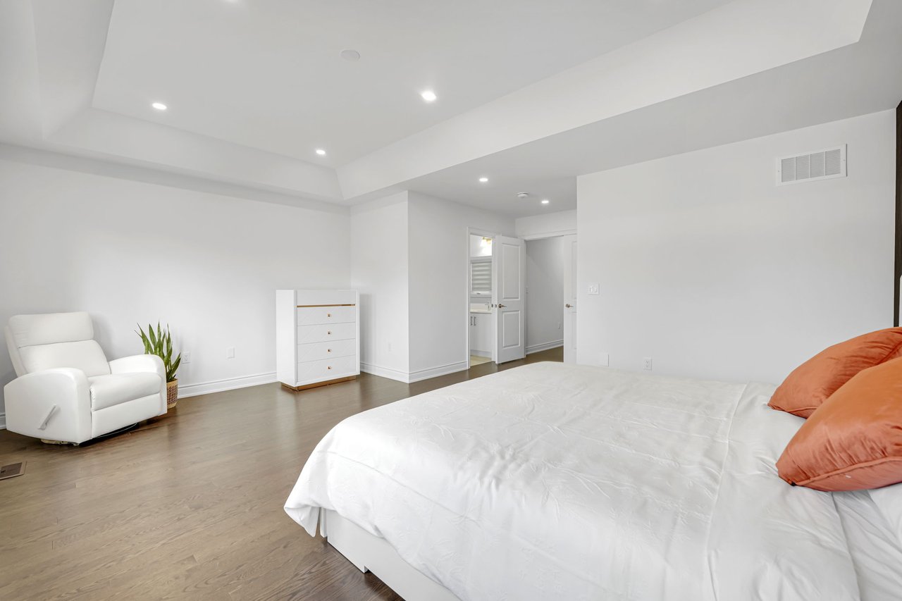 115 Bartram Crescent