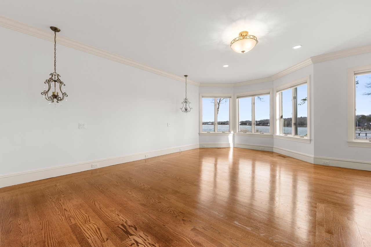 Breathtaking views over West Bay and Eel River