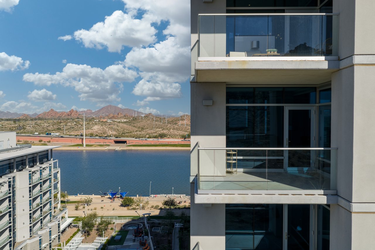 140 E RIO SALADO Parkway 1101