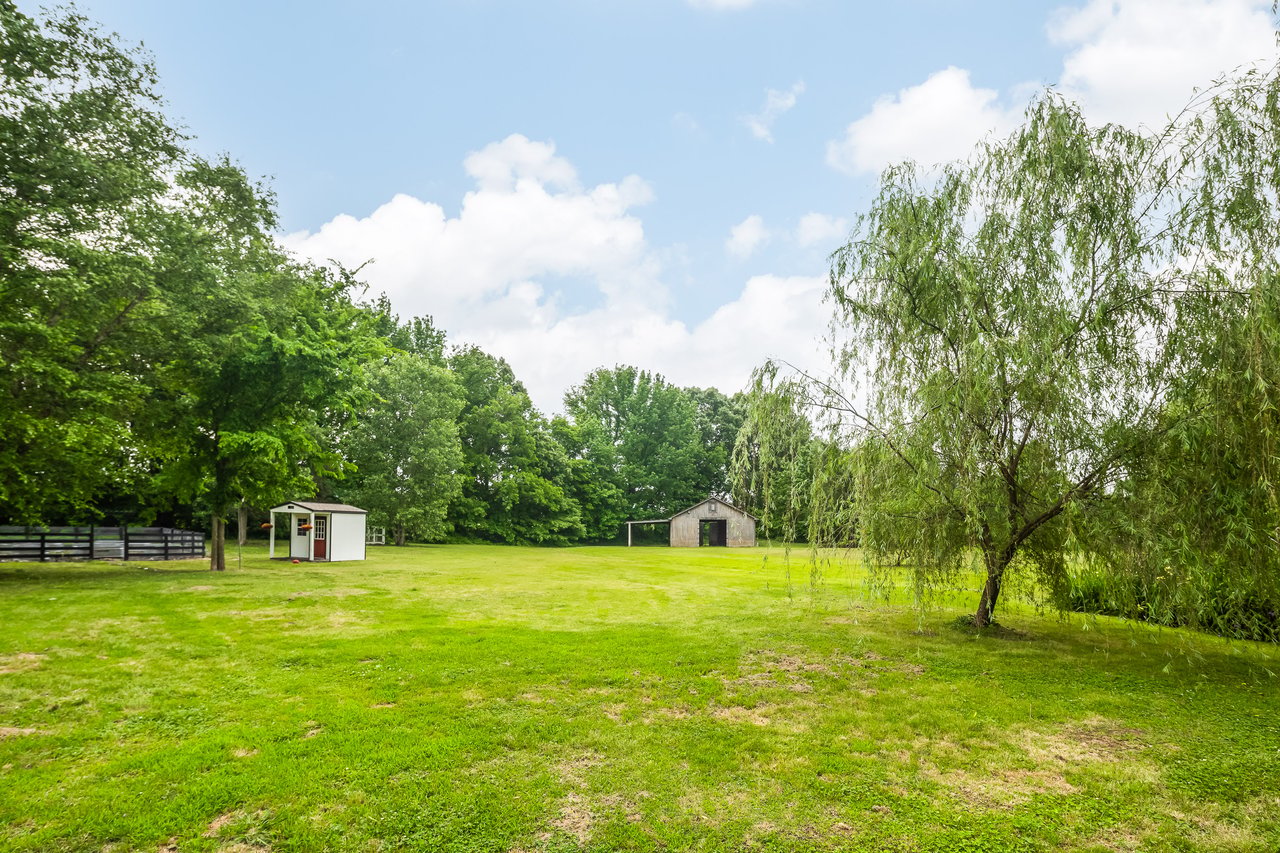 1095 CULBREATH RD