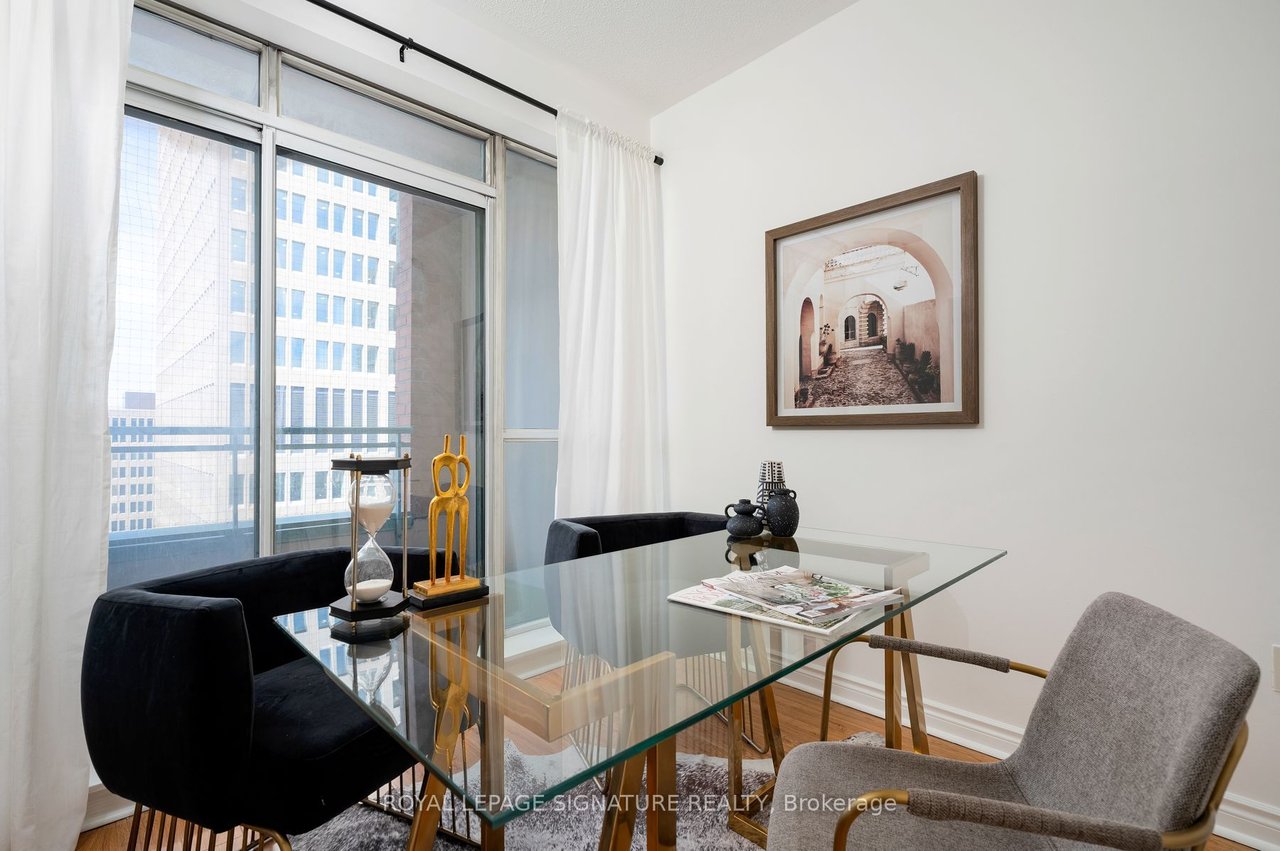 PENTHOUSE FOR DOWNTOWN LIVING 