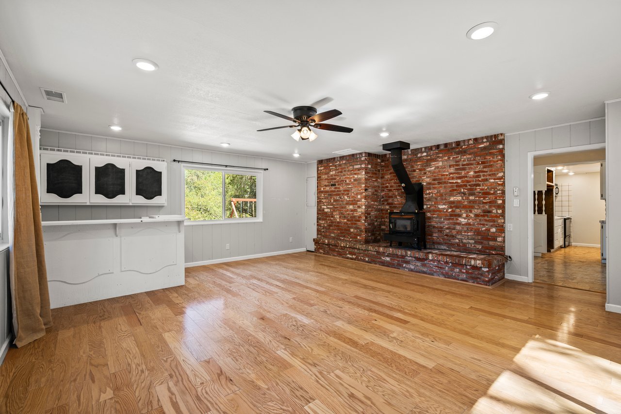 5761 Forest Lake Rd,