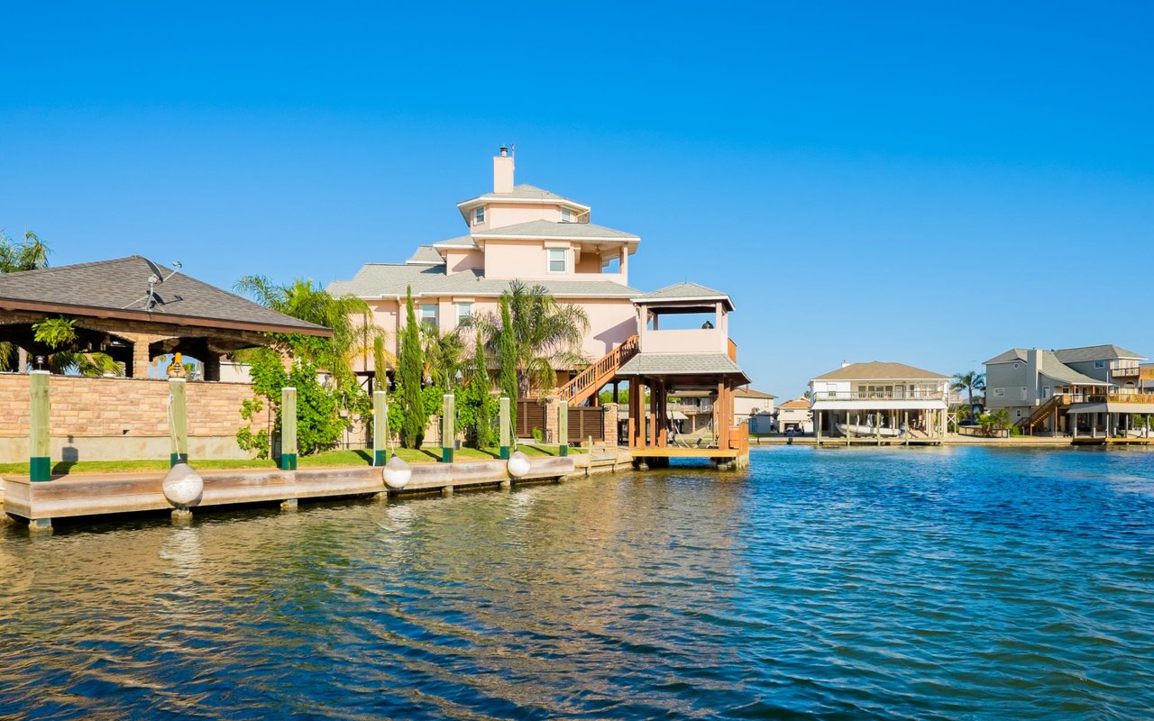 Pelican Cove