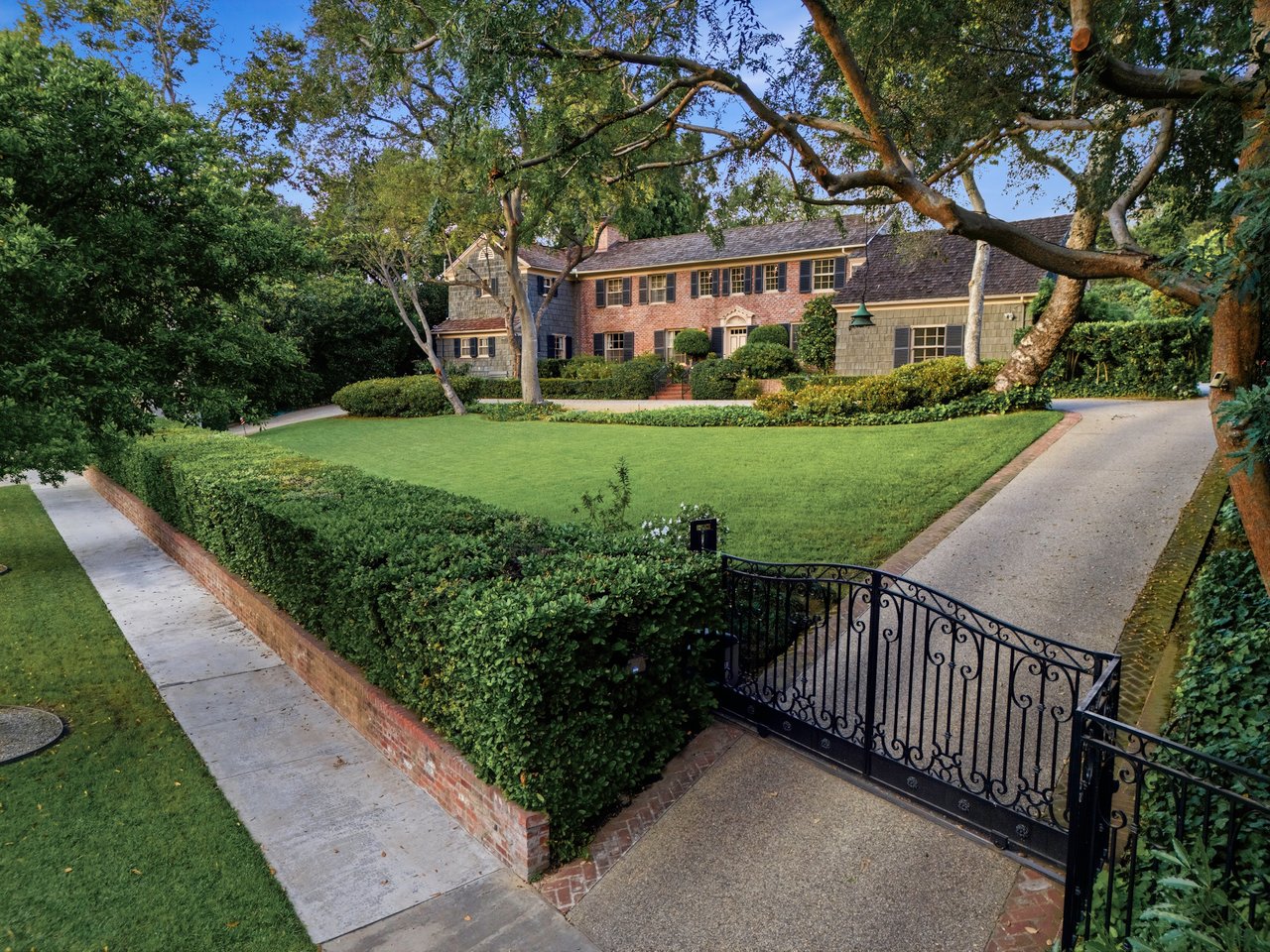 San Marino | Exclusive, Private Listing