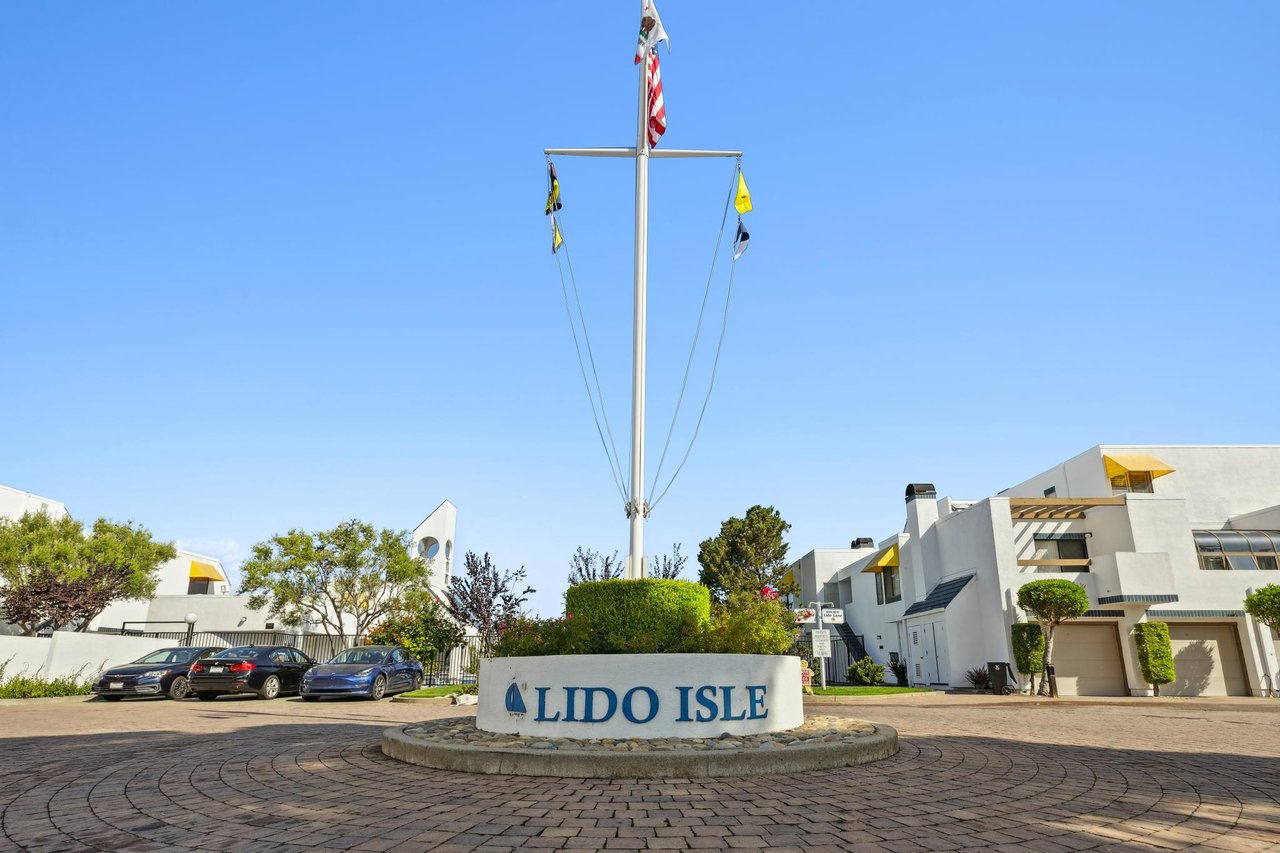 1018 Lido Lane