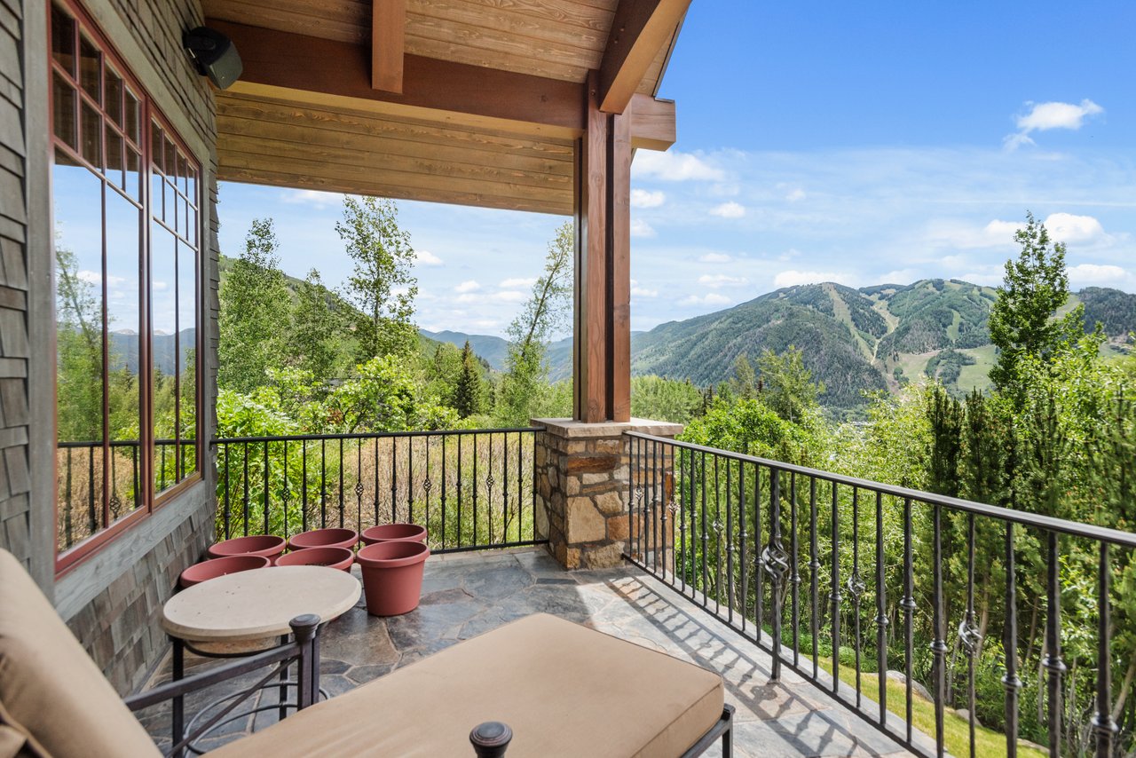 863 Hunter Creek
