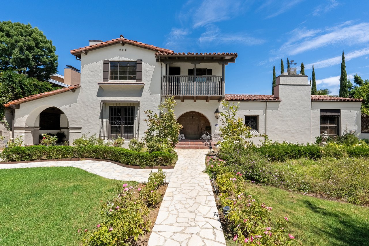 706 N Maple Dr, Beverly Hills