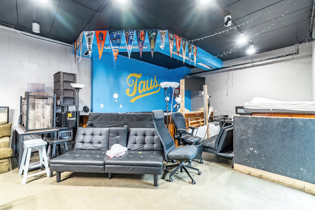 Ball State Greek House Goes to Public Auction