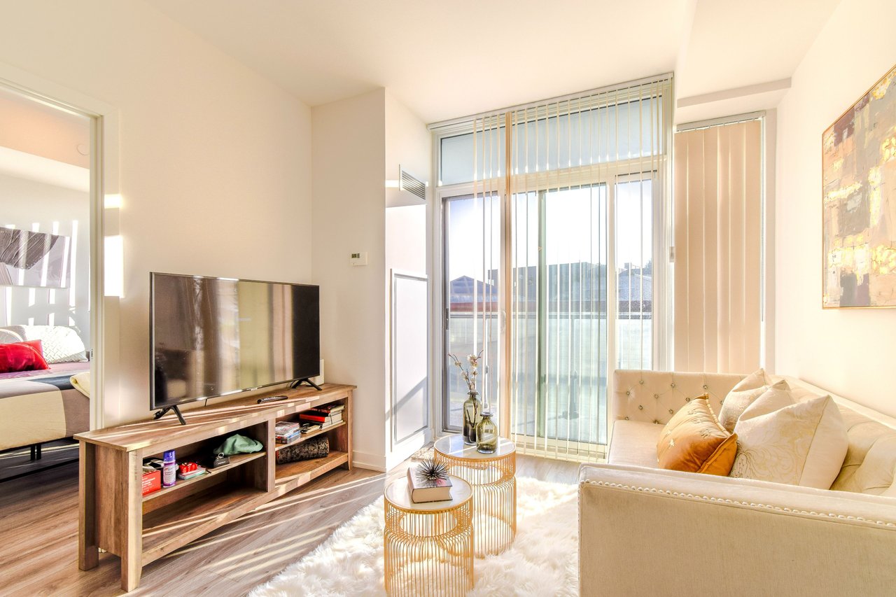 10 De Boers Dr Unit: 502