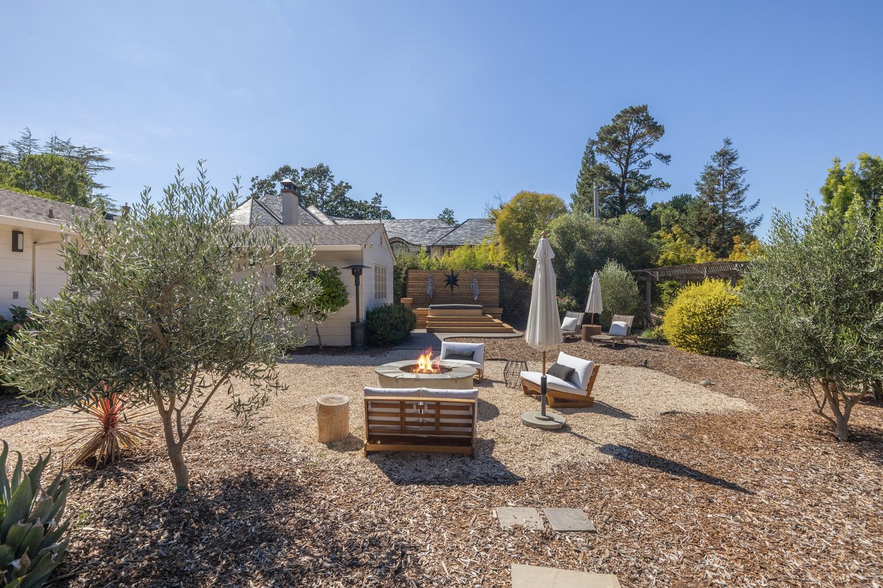 139 Deer Hollow Rd