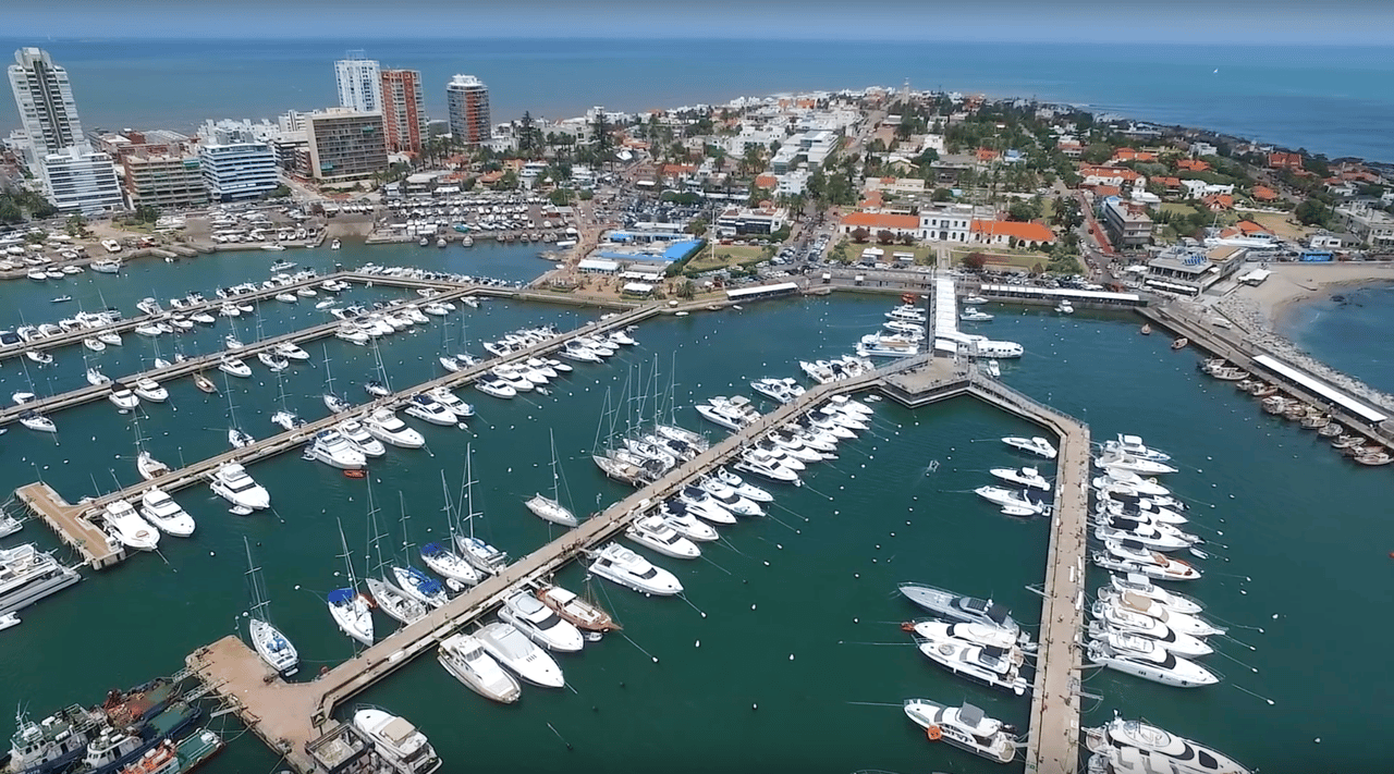 LA TERTULIA  -  Garzon, Uruguay.