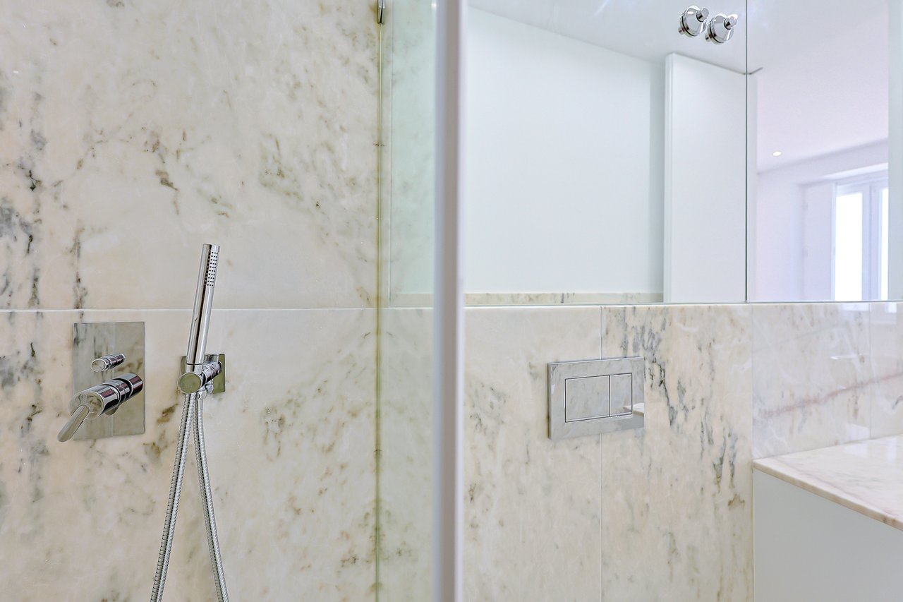 Elegant New T2 Apartment with Two Suites in Monte Estoril