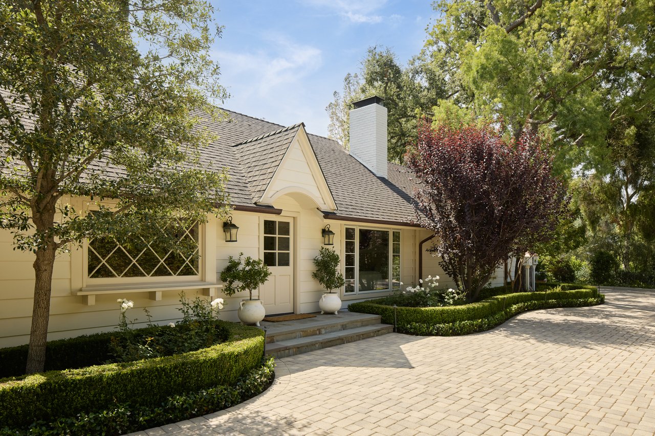 17333 Rancho St, Encino