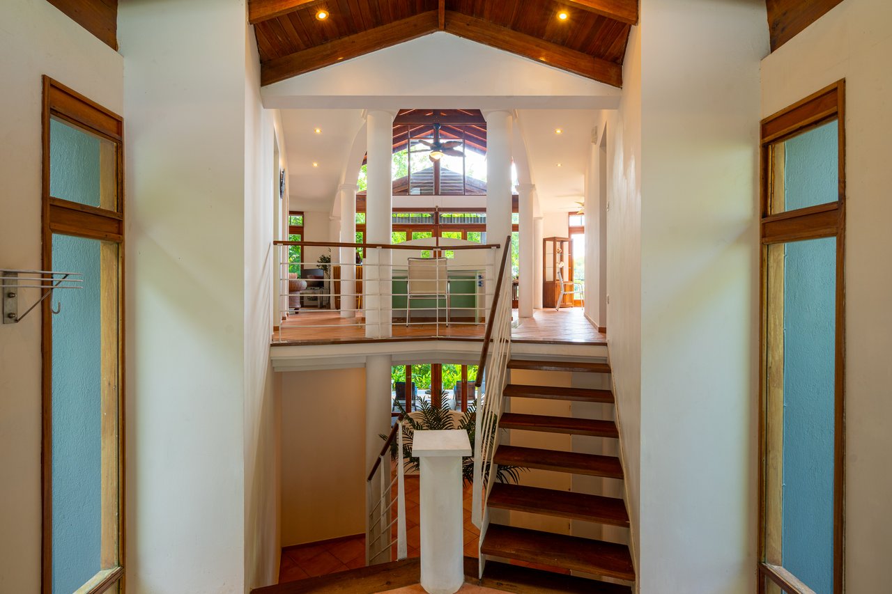 VILLA TURQUESA – MAJESTIC OASIS, CLOSE TO THE BEACH AND WILDLIFE – 1.92 ACRES