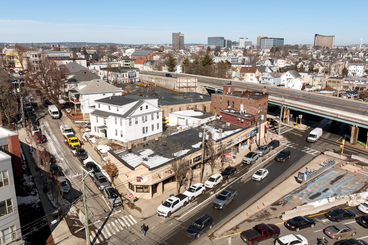 163-179 Washington St