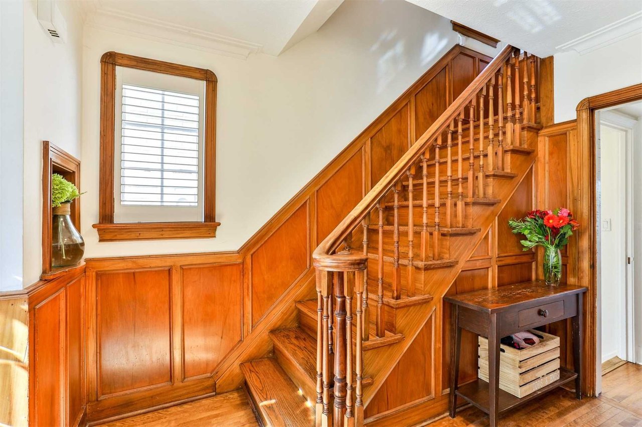 78 Southvale Dr