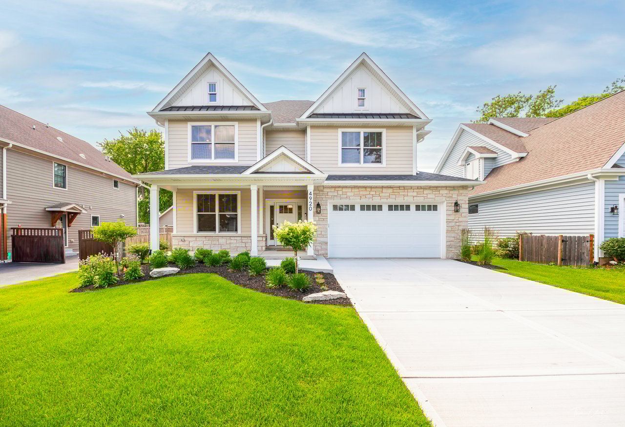 Trolley Tour of Downers Grove Luxury Homes