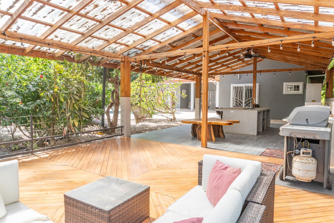 Casa Congo / Barrio Los Monos , Sámara, Guanacaste