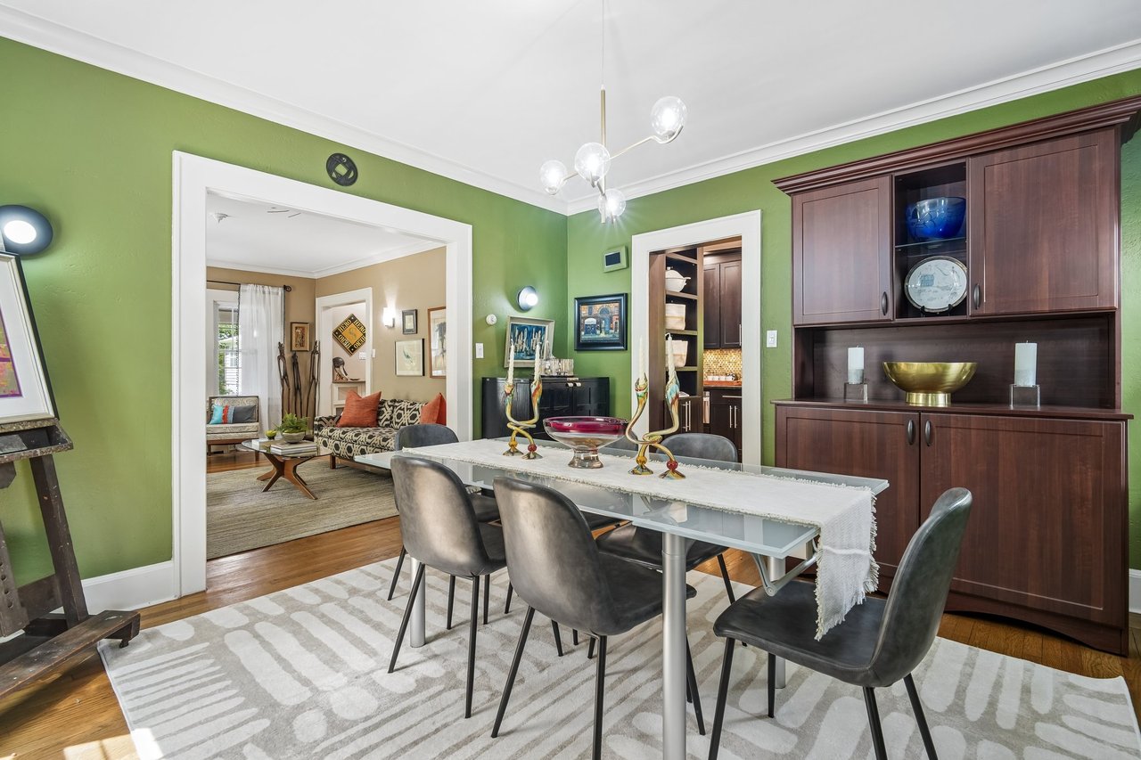 2 Kendall Avenue