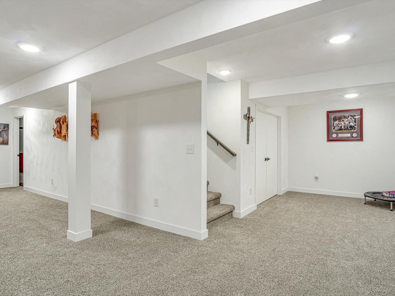 Contemporary Freeburg Villa on a Quiet Cul-de-Sac: 428 Firestone Street