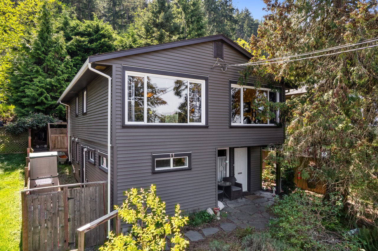 11 Riley Place 