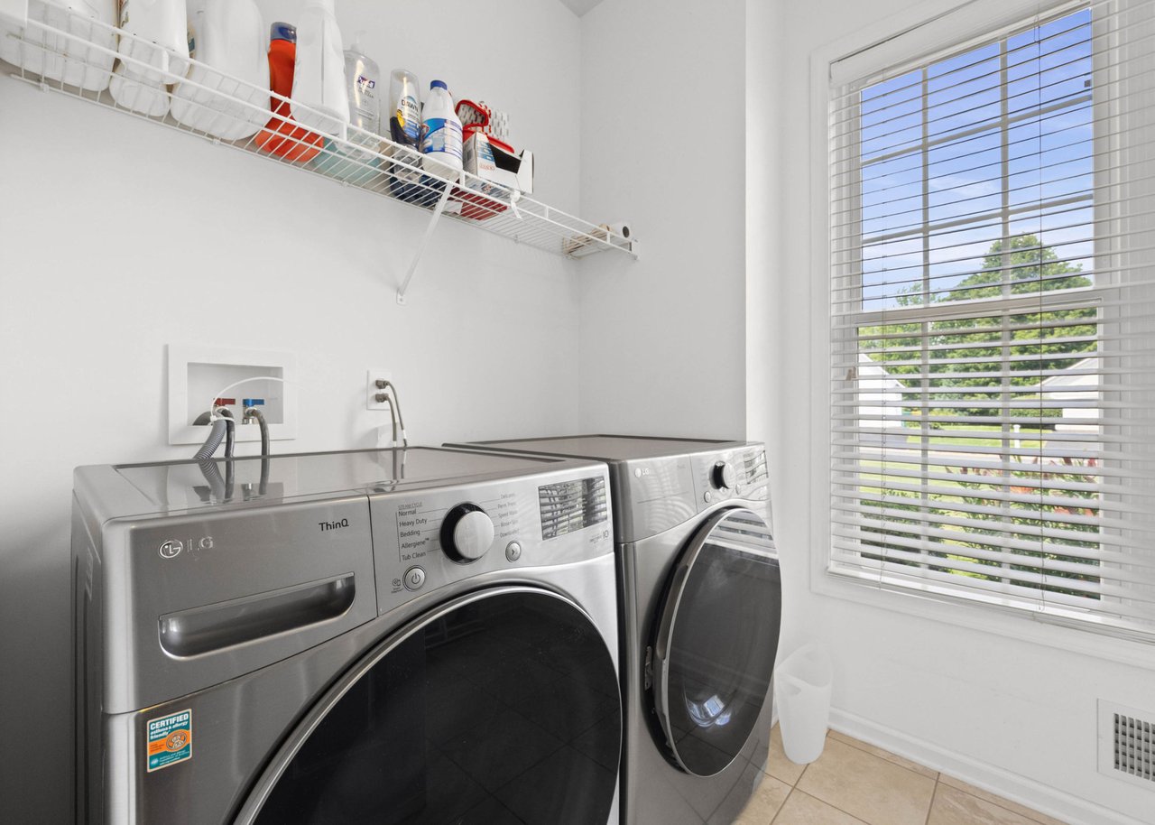 Updated Webster Colonial with Modern Style, Outdoor Living & Cul-De-Sac Location