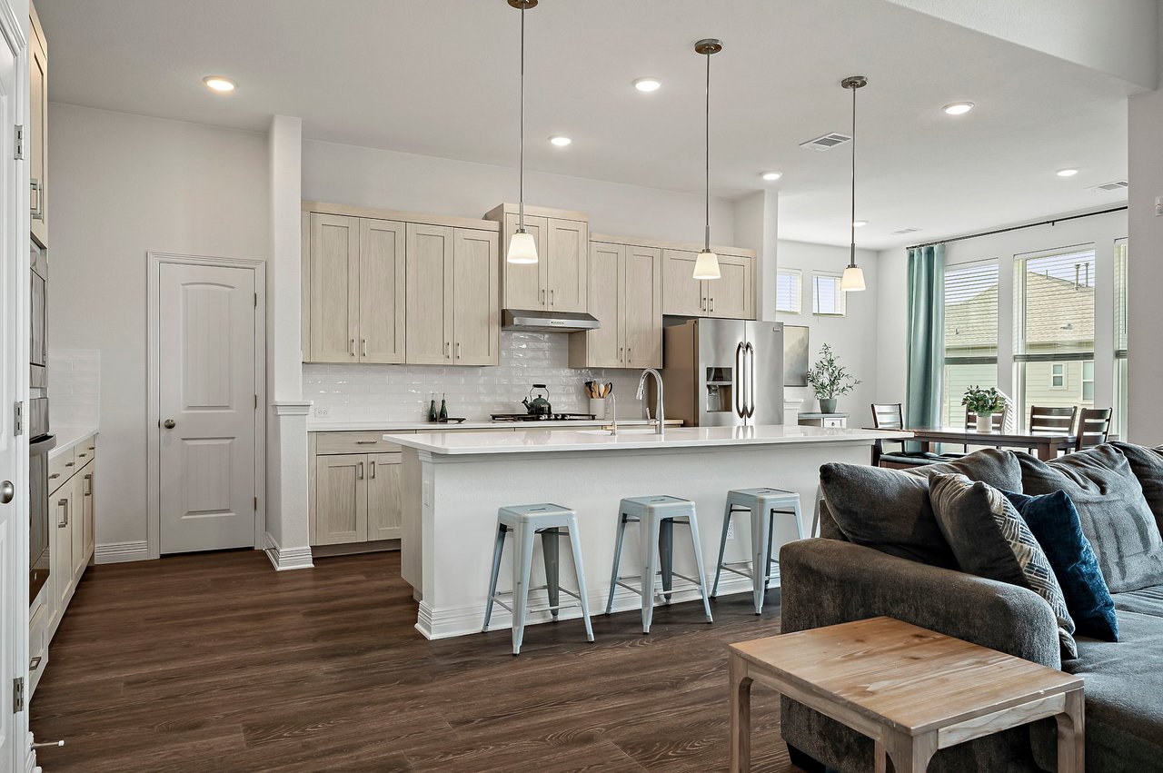 Contemporary Sweetwater Stunner