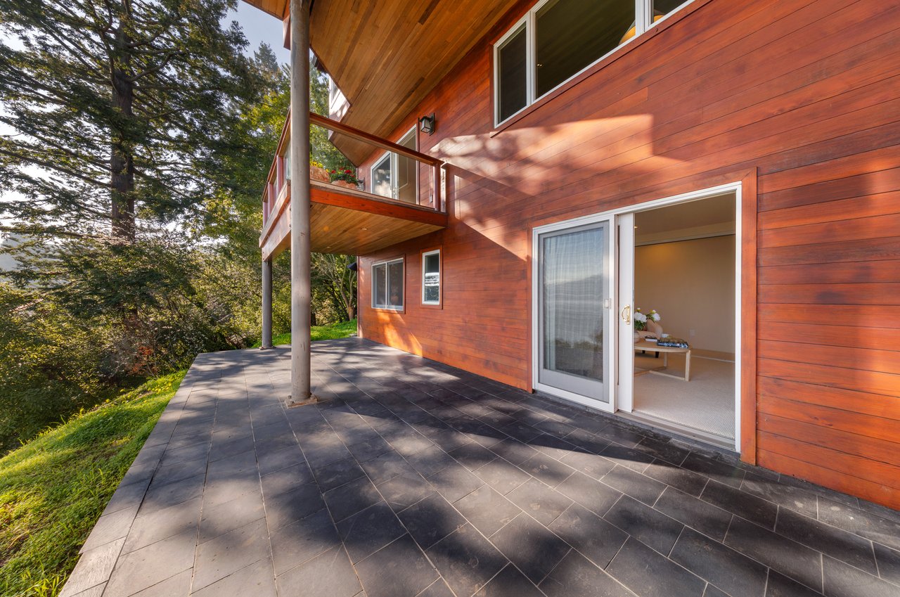 Picturesque Bay Views on Belvedere Island