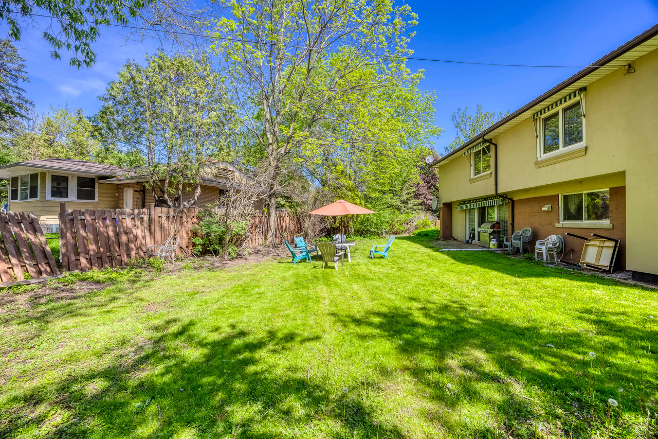 220 Woodhaven Park Dr, Oakville