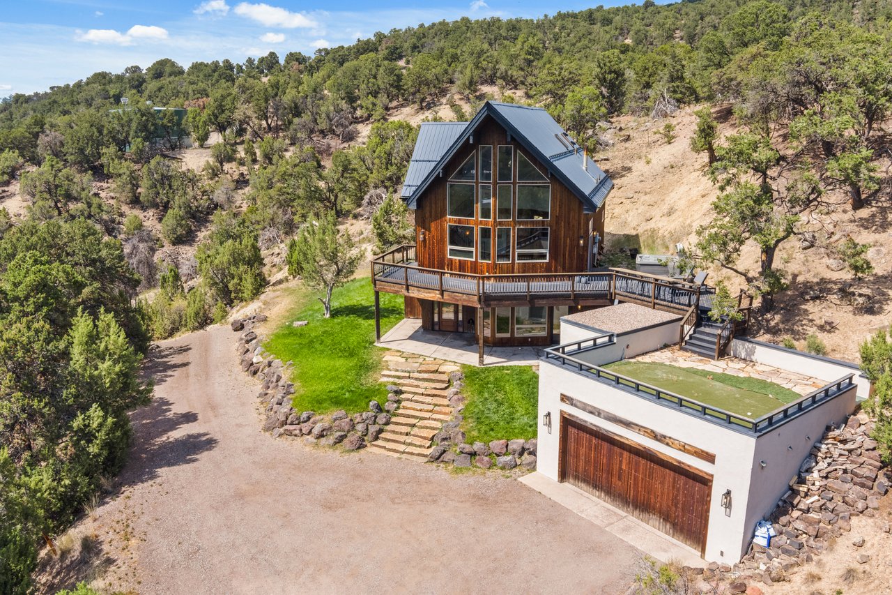 Centrally Located Mountain Chalet in Basalt 
