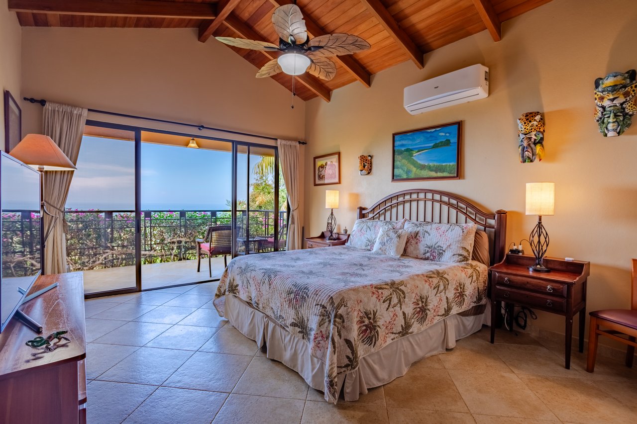 Private Luxury Villa with Whale Tail Ocean View Close to Downtown Uvita