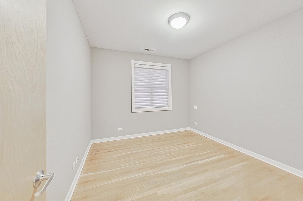 689 N Peoria St Unit 2N