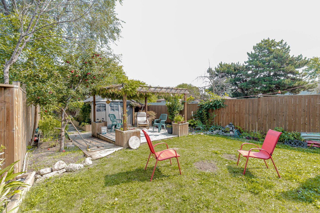 11 Glenmore Crescent
