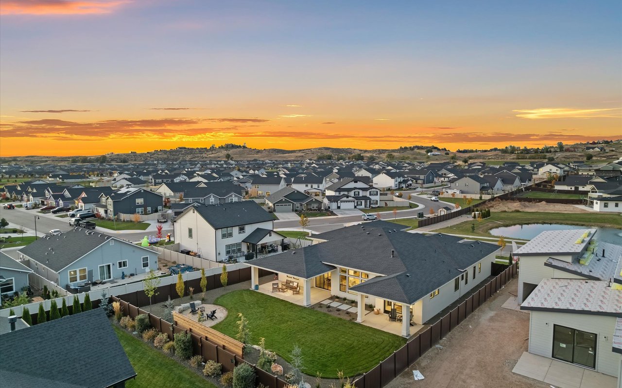 Modern Prairie Style Home in Serene Star, Idaho