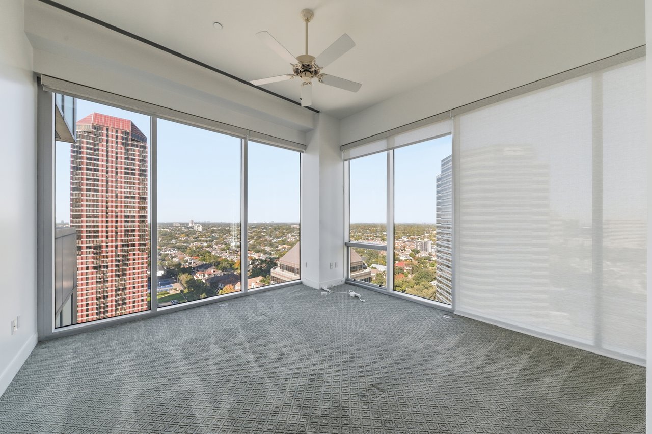 1600 Post Oak Blvd, #1903